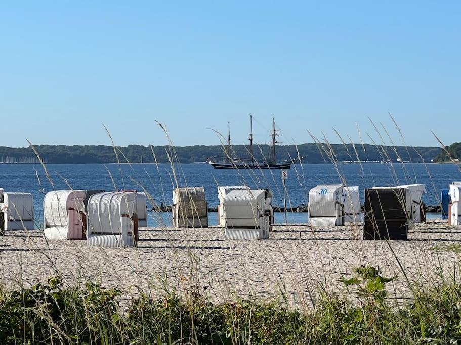 Neue Ferienwohnung Kuestennaehe Mit Terrasse 3Km Zum Strand Осдорф Экстерьер фото